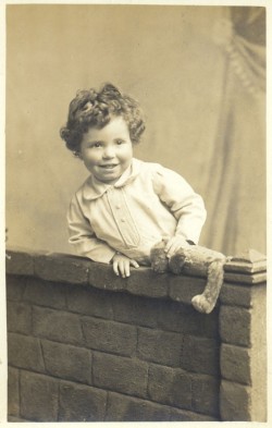 Photograph of Fred Hoyle at about 3 years old